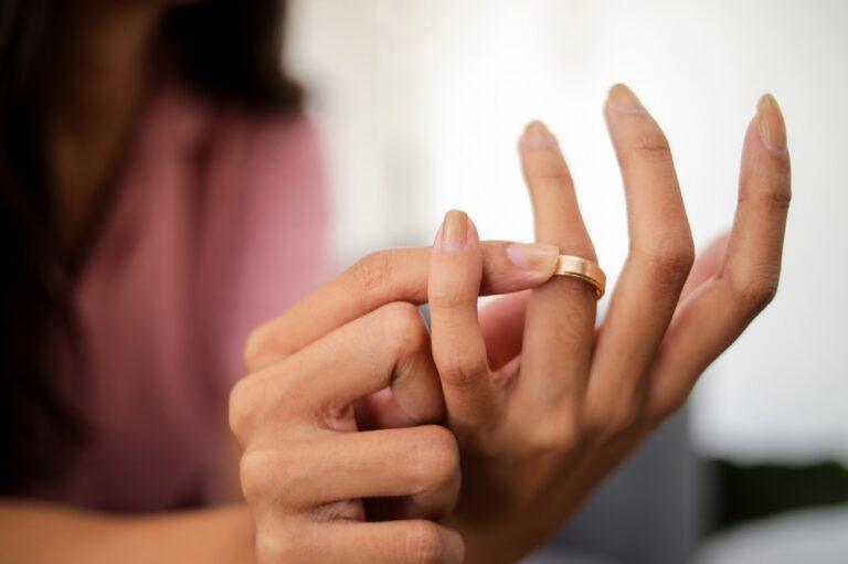 Why Women Choose Divorce