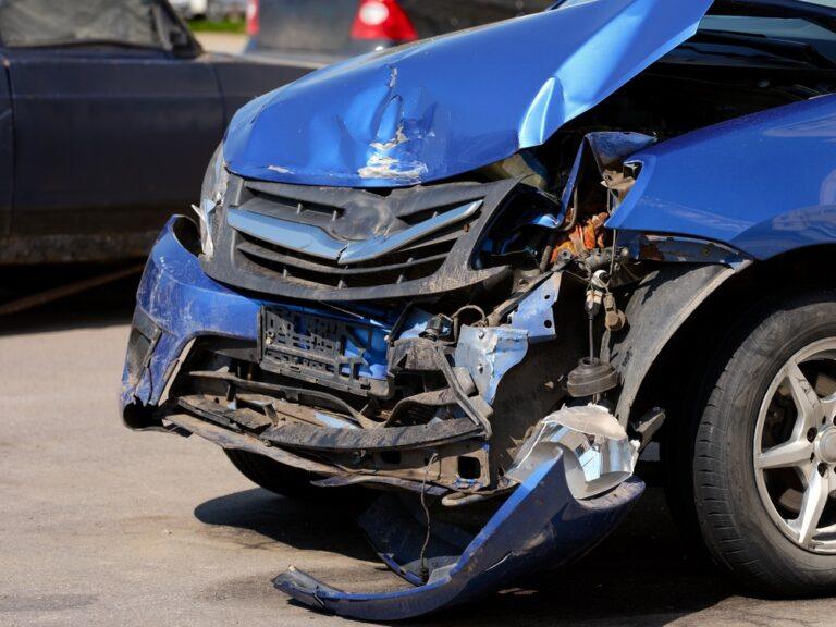 5 Things to Do After a Car Wreck